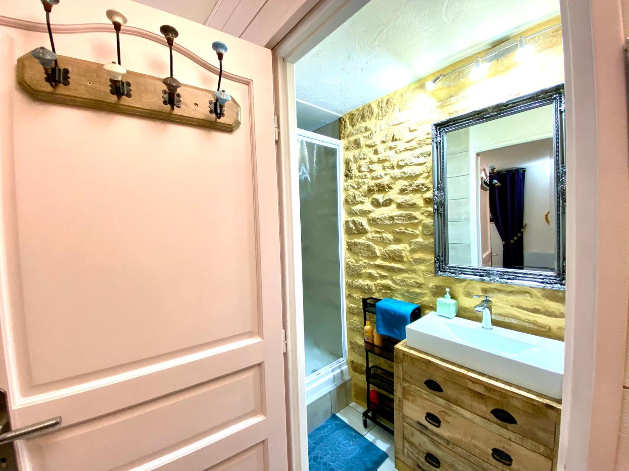 La Clef Des Songes - Chambres Climatisees - Sarlat Centre - Parking Gratuit - Piscine, Spa Et Massages A 400Metres Exterior foto