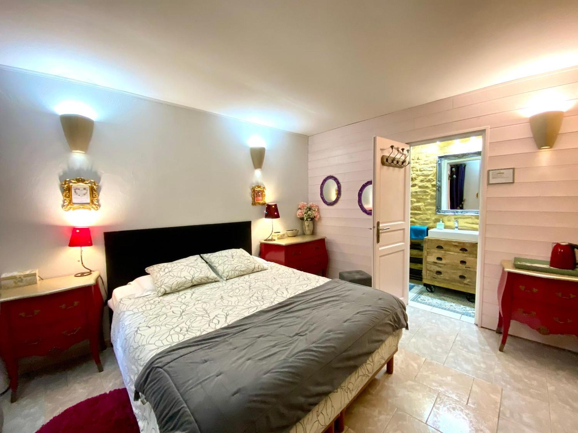 La Clef Des Songes - Chambres Climatisees - Sarlat Centre - Parking Gratuit - Piscine, Spa Et Massages A 400Metres Exterior foto