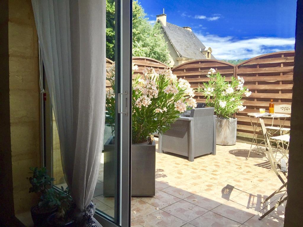 La Clef Des Songes - Chambres Climatisees - Sarlat Centre - Parking Gratuit - Piscine, Spa Et Massages A 400Metres Exterior foto