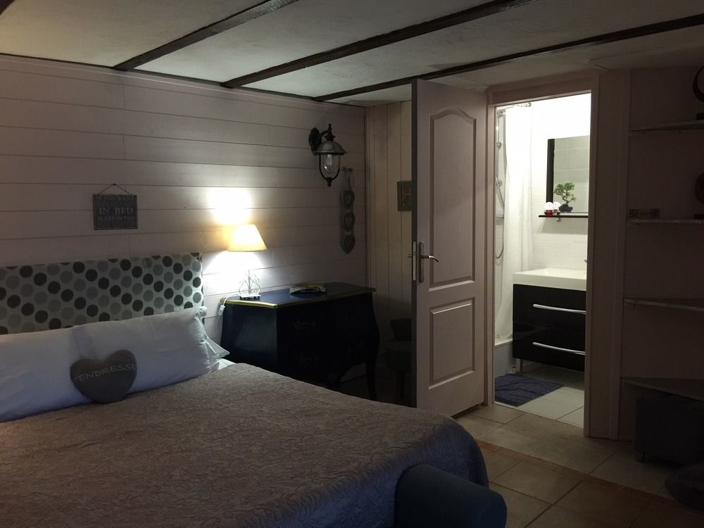La Clef Des Songes - Chambres Climatisees - Sarlat Centre - Parking Gratuit - Piscine, Spa Et Massages A 400Metres Exterior foto