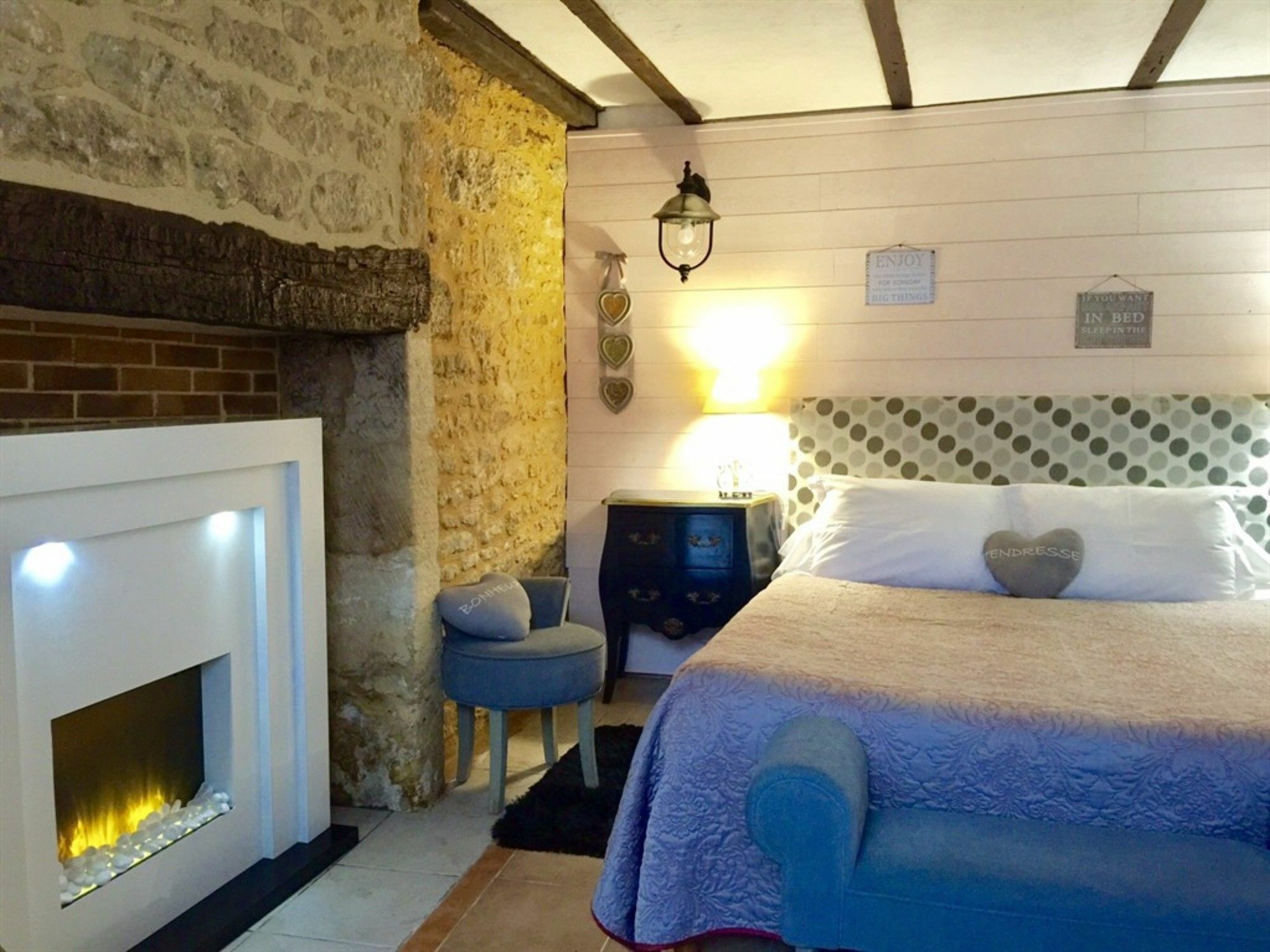 La Clef Des Songes - Chambres Climatisees - Sarlat Centre - Parking Gratuit - Piscine, Spa Et Massages A 400Metres Exterior foto